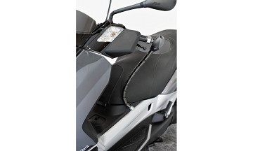 Luma BScoot S-Lock Yamaha T-Max